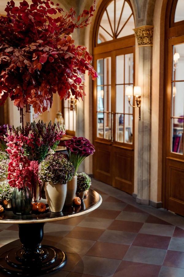 Grand Les Trois Rois Hotel
