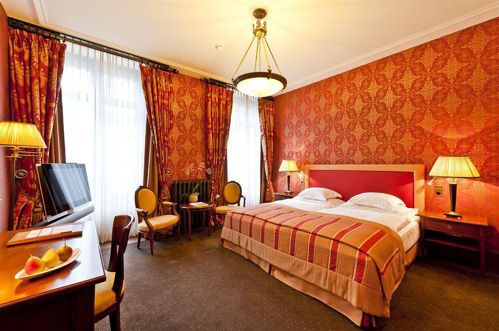 Grand Les Trois Rois 5*